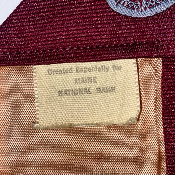 Vintage 1990s Tie w/ Nautical Compass Design - Picture 7 of 12